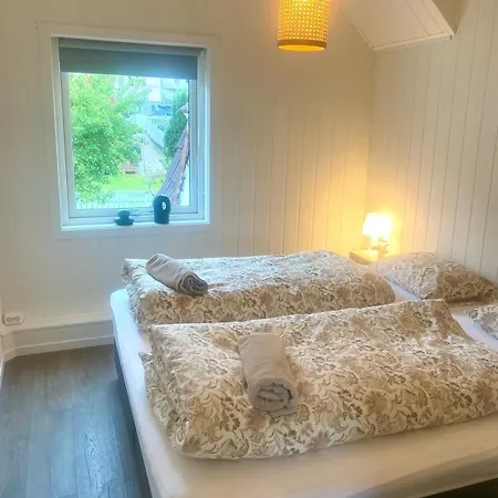 Daire And Beautiful Sleeps 6 - 3 Bedrooms-