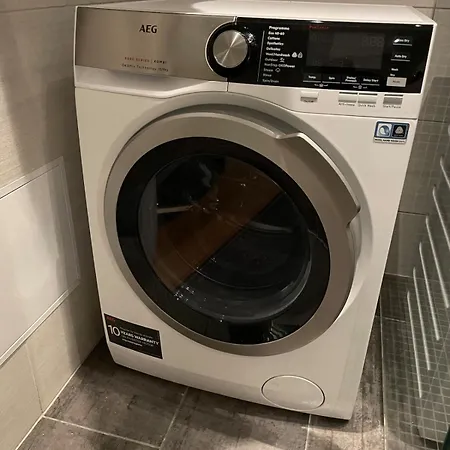 Apartamento And Beautiful Sleeps 6 - 3 Bedrooms- *