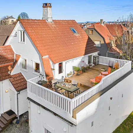 And Beautiful Sleeps 6 - 3 Bedrooms- * Stavanger