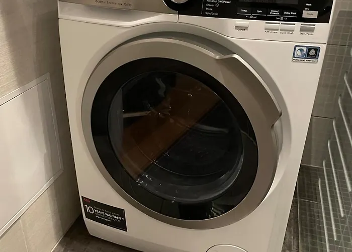 Apartmán And Beautiful Sleeps 6 - 3 Bedrooms- *