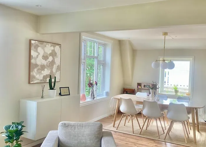 Apartmán And Beautiful Sleeps 6 - 3 Bedrooms-