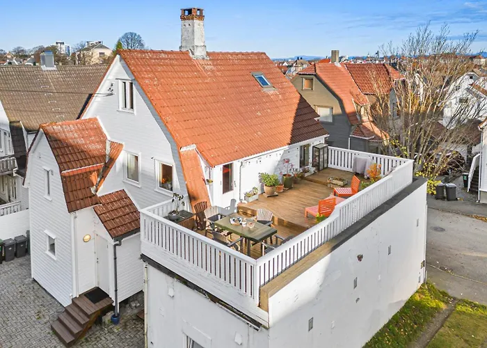 And Beautiful Sleeps 6 - 3 Bedrooms- * Stavanger