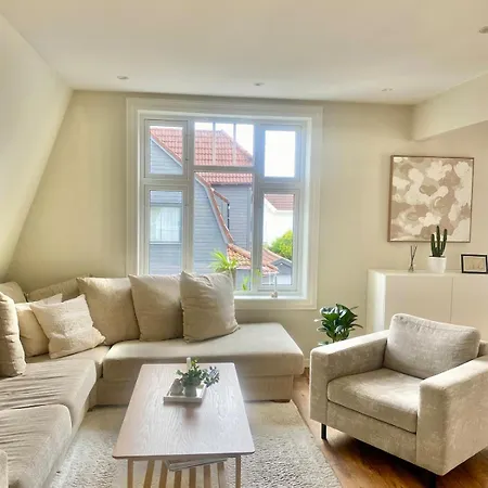 And Beautiful Sleeps 6 - 3 Bedrooms- * Stavanger